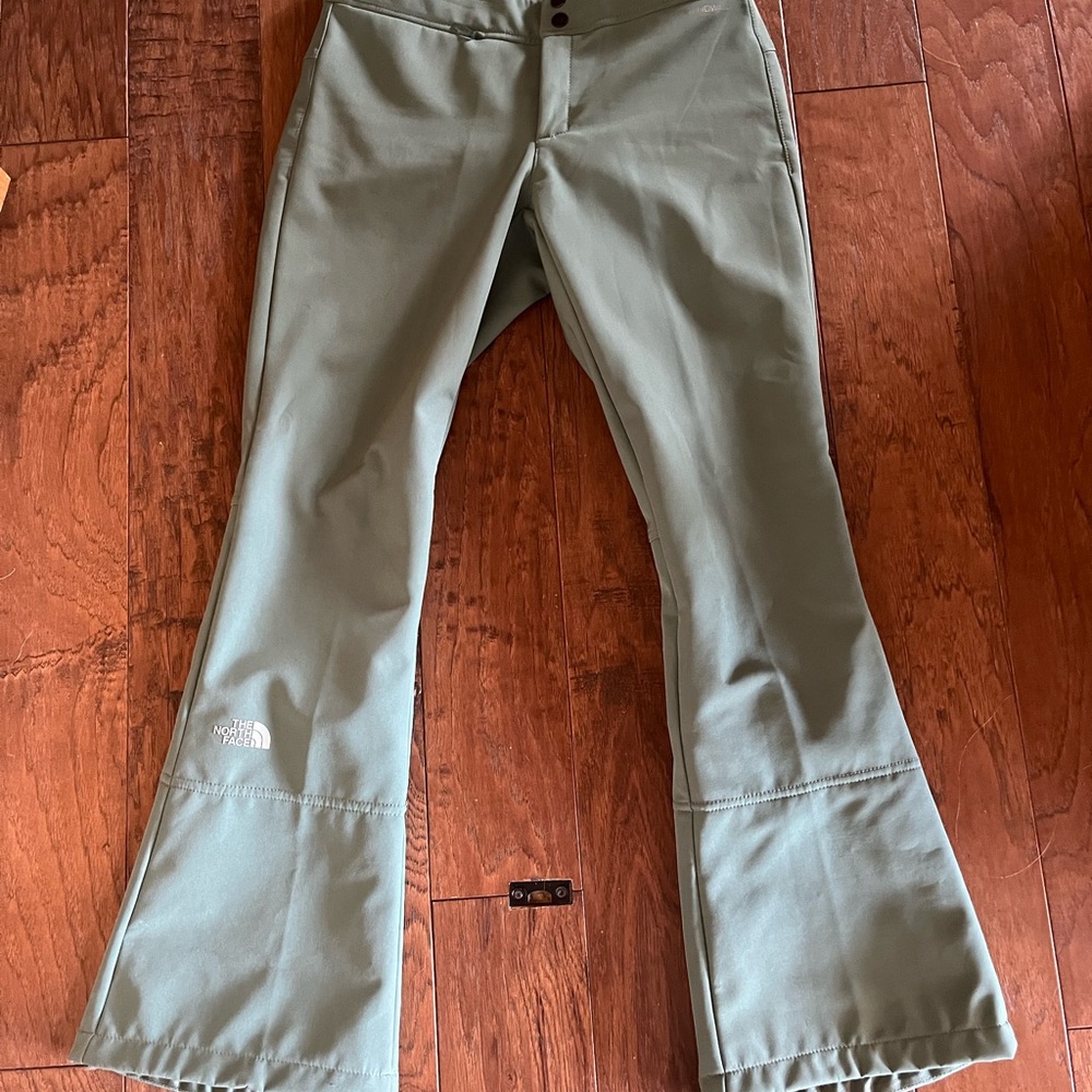 The North Face Women's Sage Green Pants